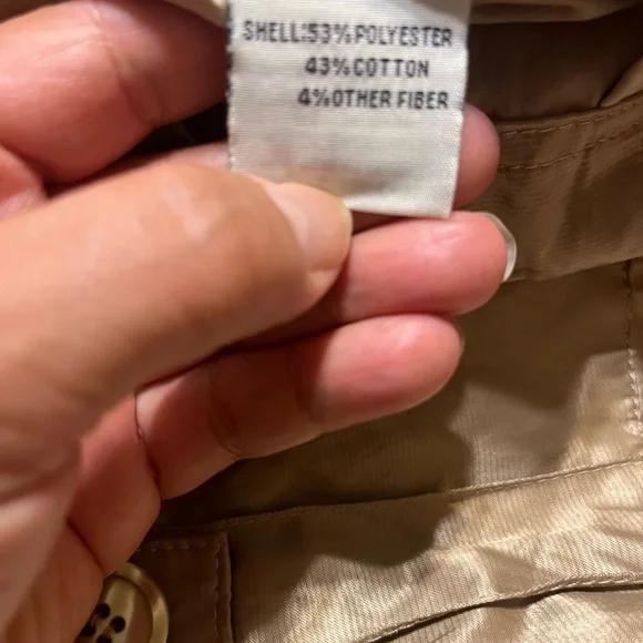 TravelSmith Shimmering Tan Vest - Picture 5 of 7